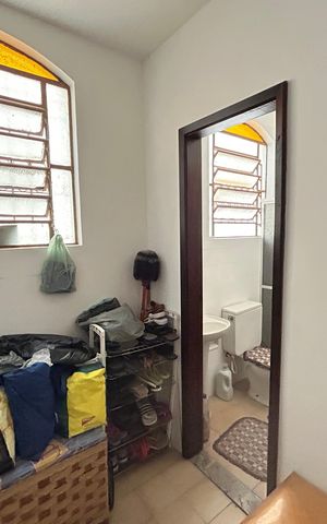 Casa à venda com 341m², 6 quartos e 2 vagasQuarto de Serviço
