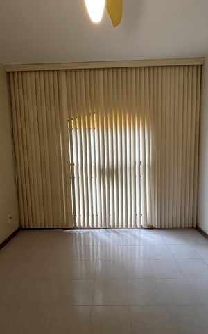 Casa à venda com 341m², 6 quartos e 2 vagasQuarto 1