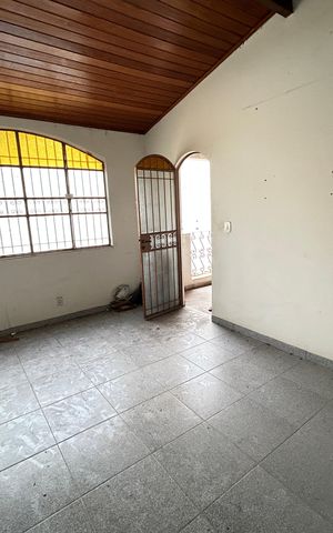 Casa à venda com 341m², 6 quartos e 2 vagasQuarto 2 anexo