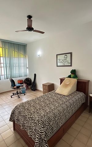 Casa à venda com 341m², 6 quartos e 2 vagasQuarto 2