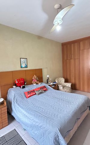 Casa à venda com 341m², 6 quartos e 2 vagasQuarto 3 - Suíte