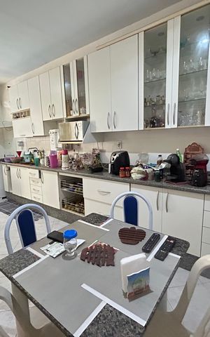 Casa à venda com 341m², 6 quartos e 2 vagasCozinha