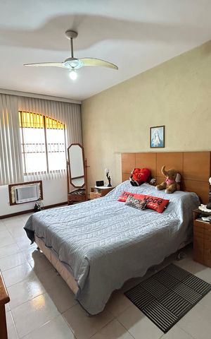 Casa à venda com 341m², 6 quartos e 2 vagasQuarto 3 - Suíte