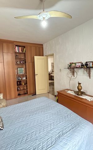Casa à venda com 341m², 6 quartos e 2 vagasQuarto 3 - Suíte