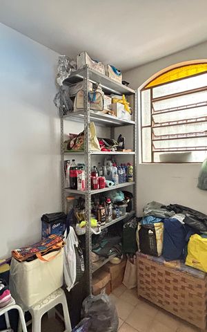 Casa à venda com 341m², 6 quartos e 2 vagasQuarto de Serviço