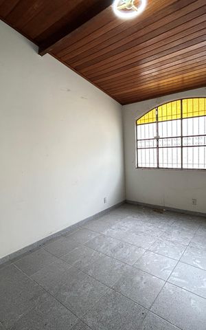 Casa à venda com 341m², 6 quartos e 2 vagasQuarto 2 anexo