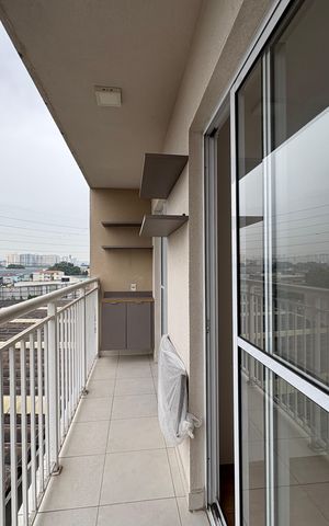 Apartamento à venda com 31m², 1 quarto e sem vaga Apartamento à venda com 31m², 1 quarto e sem vagaVaranda