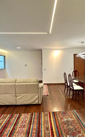 Apartamento à venda com 160m², 4 quartos e 2 vagas