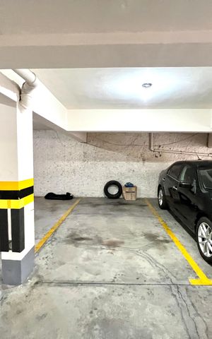 Apartamento à venda com 130m², 3 quartos e 1 vaga Apartamento à venda com 130m², 3 quartos e 1 vagaGaragem