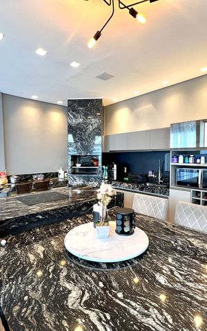 Apartamento à venda com 130m², 3 quartos e 1 vaga Apartamento à venda com 130m², 3 quartos e 1 vagaCobertura