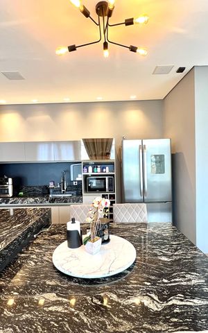 Apartamento à venda com 130m², 3 quartos e 1 vaga Apartamento à venda com 130m², 3 quartos e 1 vagaCobertura
