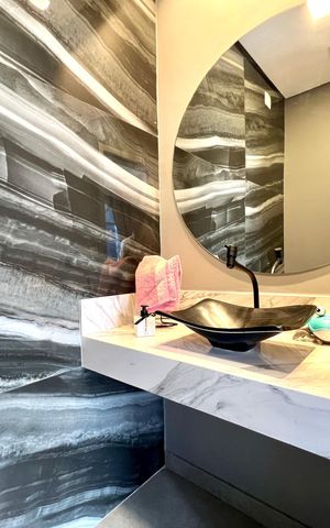 Apartamento à venda com 130m², 3 quartos e 1 vaga Apartamento à venda com 130m², 3 quartos e 1 vagaLavabo