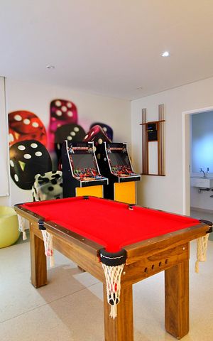 Apartamento à venda com 70m², 2 quartos e 1 vagaÁrea comum - Espaço de jogos