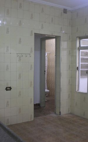 Casa à venda com 134m², 2 quartos e 2 vagasCozinha