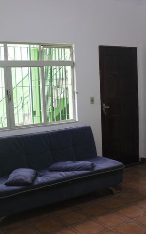 Casa à venda com 134m², 2 quartos e 2 vagasSala