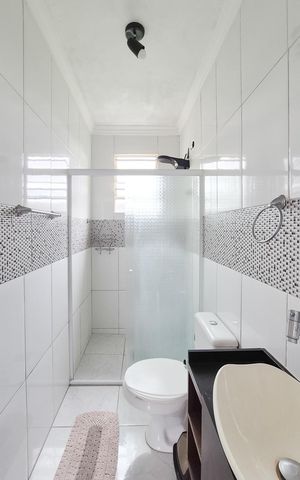 Apartamento à venda com 48m², 2 quartos e 1 vaga Apartamento à venda com 48m², 2 quartos e 1 vagaBanheiro Social