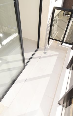 Apartamento à venda com 53m², 2 quartos e 1 vagaSacada da Sala