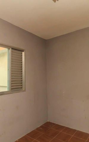 Casa à venda com 212m², 5 quartos e 3 vagas Casa à venda com 212m², 5 quartos e 3 vagasQuarto de Serviço 2