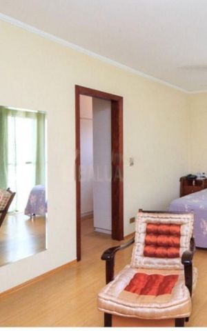 Casa à venda com 348m², 4 quartos e 4 vagas