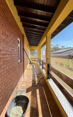 Casa à venda com 650m², 5 quartos e 6 vagas Casa à venda com 650m², 5 quartos e 6 vagasQuarto 3