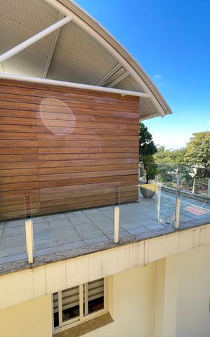 Casa à venda com 650m², 5 quartos e 6 vagas Casa à venda com 650m², 5 quartos e 6 vagasQuarto 3