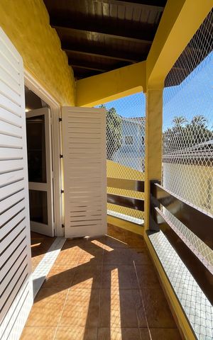 Casa à venda com 650m², 5 quartos e 6 vagas Casa à venda com 650m², 5 quartos e 6 vagasQuarto 5