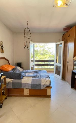 Casa à venda com 650m², 5 quartos e 6 vagas Casa à venda com 650m², 5 quartos e 6 vagasQuarto 3