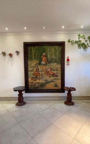 Casa à venda com 650m², 5 quartos e 6 vagas Casa à venda com 650m², 5 quartos e 6 vagasSala