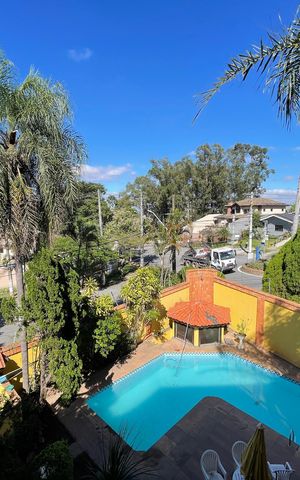 Casa à venda com 650m², 5 quartos e 6 vagas Casa à venda com 650m², 5 quartos e 6 vagasQuarto 1