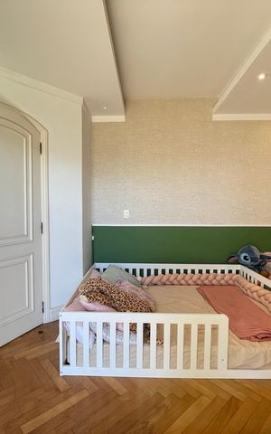 Casa à venda com 650m², 5 quartos e 6 vagas Casa à venda com 650m², 5 quartos e 6 vagasQuarto 5