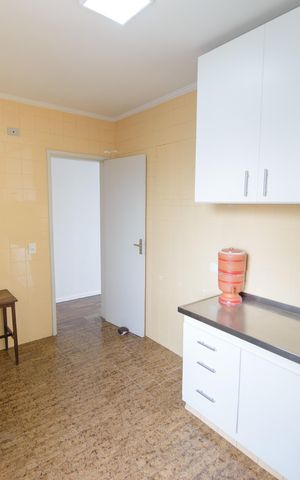 Apartamento para alugar com 147m², 3 quartos e 2 vagas Apartamento para alugar com 147m², 3 quartos e 2 vagasCozinha