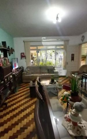 Casa à venda com 123m², 3 quartos e 2 vagas
