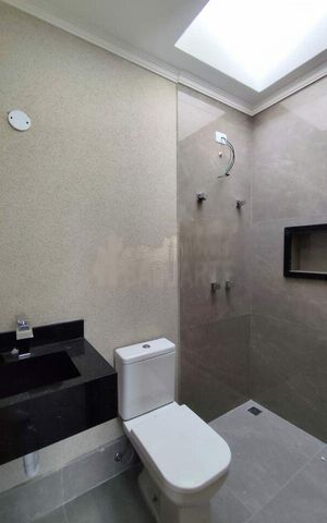 Casa à venda com 150m², 3 quartos e 2 vagas