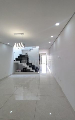 Casa à venda com 150m², 3 quartos e 2 vagas