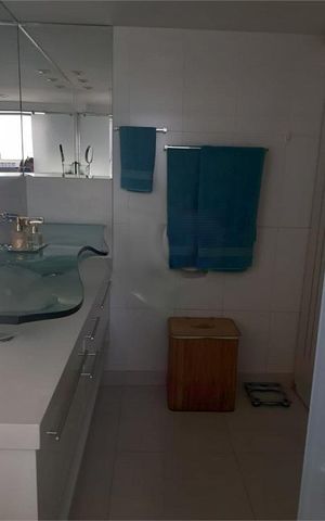 Apartamento à venda com 234m², 4 quartos e 4 vagas