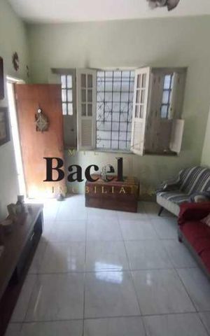 Casa à venda com 152m², 2 quartos e 2 vagas