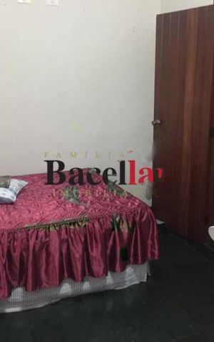 Casa de condomínio à venda com 122m², 3 quartos e 2 vagas