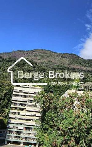 Apartamento à venda com 134m², 4 quartos e 1 vaga