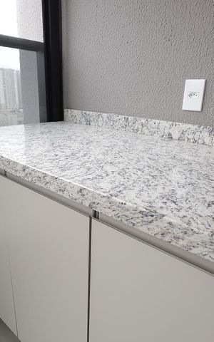 Apartamento à venda com 58m², 2 quartos e 2 vagas Apartamento à venda com 58m², 2 quartos e 2 vagasSacada