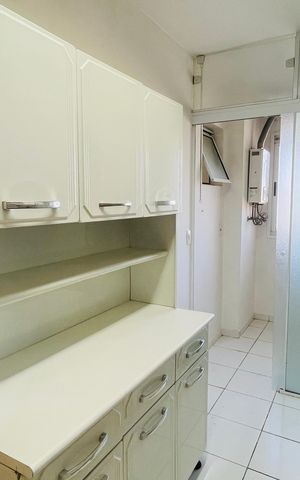 Apartamento à venda com 74m², 3 quartos e 2 vagas Apartamento à venda com 74m², 3 quartos e 2 vagasCozinha