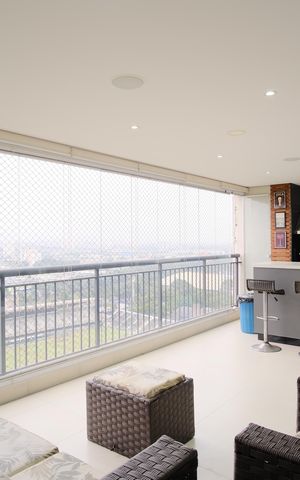 Apartamento para alugar com 180m², 4 quartos e 3 vagasVaranda