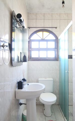 Casa à venda com 250m², 4 quartos e 2 vagasBanheiro Social