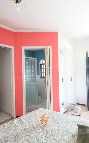 Casa à venda com 250m², 4 quartos e 2 vagassuíte 