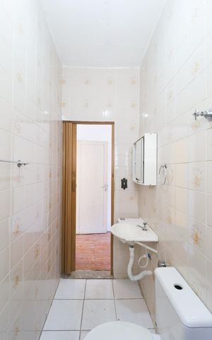 Casa para alugar com 80m², 1 quarto e 1 vaga Casa para alugar com 80m², 1 quarto e 1 vagaSuíte Banheiro