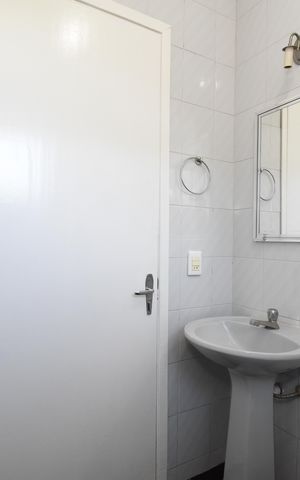 Casa à venda com 166m², 3 quartos e 4 vagasBanheiro 3