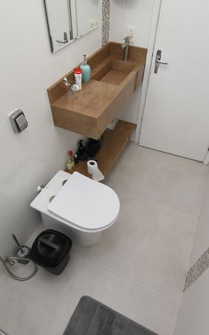 Casa à venda com 166m², 3 quartos e 4 vagasBanheiro da Suíte