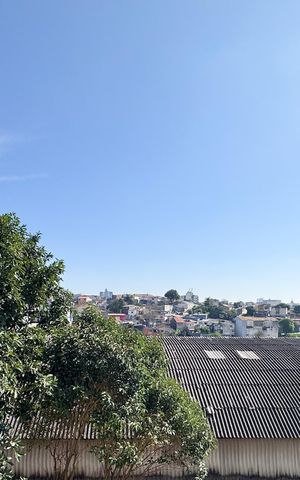Casa à venda com 223m², 4 quartos e 6 vagas Casa à venda com 223m², 4 quartos e 6 vagasVista - Quarto 1