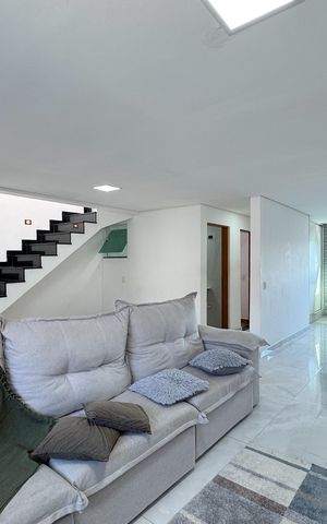 Casa à venda com 223m², 4 quartos e 6 vagas Casa à venda com 223m², 4 quartos e 6 vagasSala
