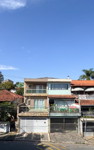 Casa à venda com 223m², 4 quartos e 6 vagas Casa à venda com 223m², 4 quartos e 6 vagasVista da Sacada - Suíte 2
