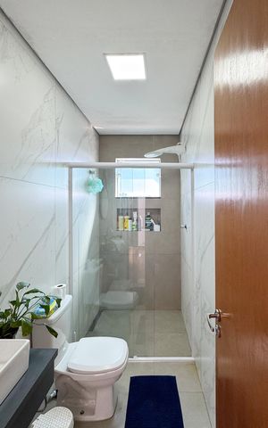 Casa à venda com 223m², 4 quartos e 6 vagas Casa à venda com 223m², 4 quartos e 6 vagasBanheiro Social 1